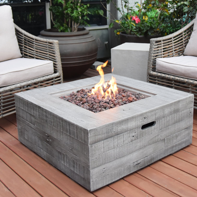 Union Rustic Tisch mit Feuerstelle Higbee Wayfair.de